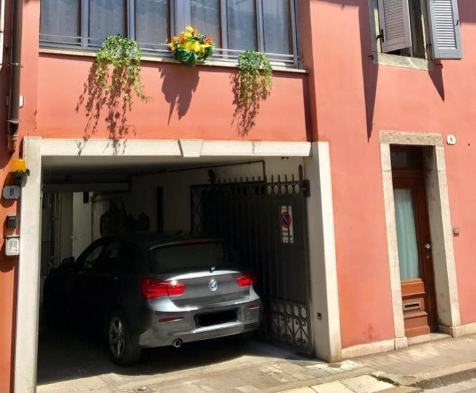 Che Piacere! Udine In Centro Col Posto Auto Apartamento Exterior foto